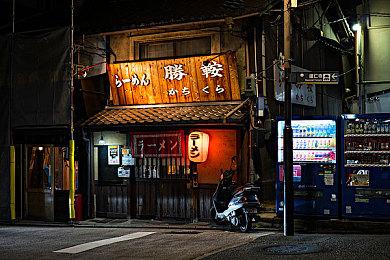 恶搞游戏《世界上最糟糕的维修工》序章免费上线